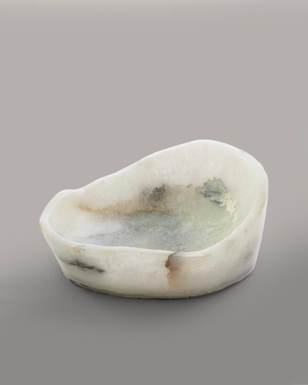 WHITE AGATE