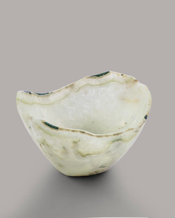 WHITE AGATE